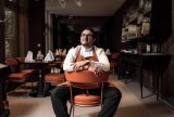 Des marchés d’Oran aux étoiles Michelin : l’histoire inspirante du chef Akrame Benallal