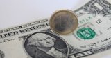 Taux de change des devises en Algérie : que révèlent les chiffres de la Banque et du marché noir ?