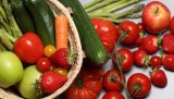Zitouni s’attaque à la spéculation sur les fruits et légumes de saison