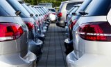 Concessionnaires automobiles en Algérie : Le ministre rappelle les droits des clients