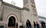 « Oh Allah, préserve le pays » : la Grande Mosquée de Paris incite ses imams à prier pour la France